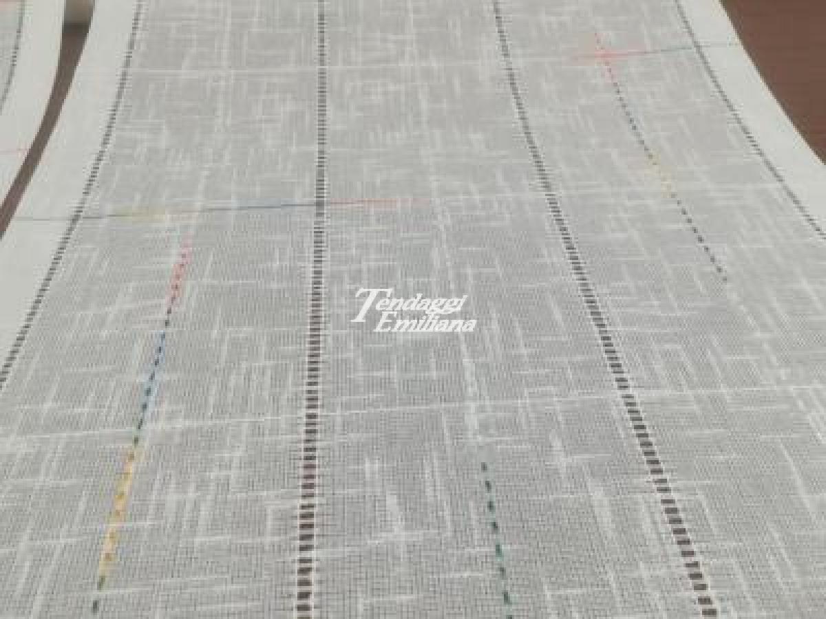 Tendina bouclè sfilato modello LARIO QUADRETTO