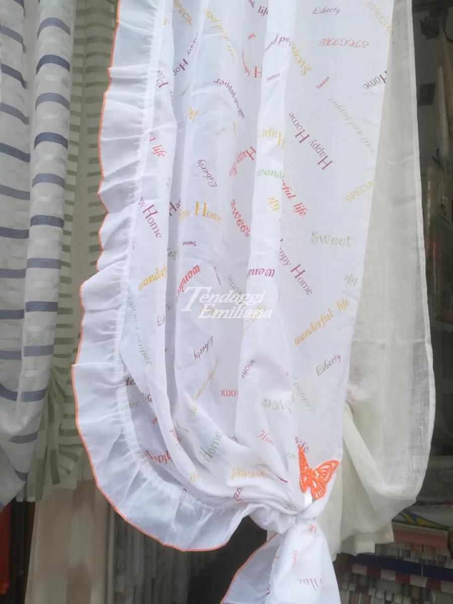Tendina confezionata Made in Italy modello SCRITTE