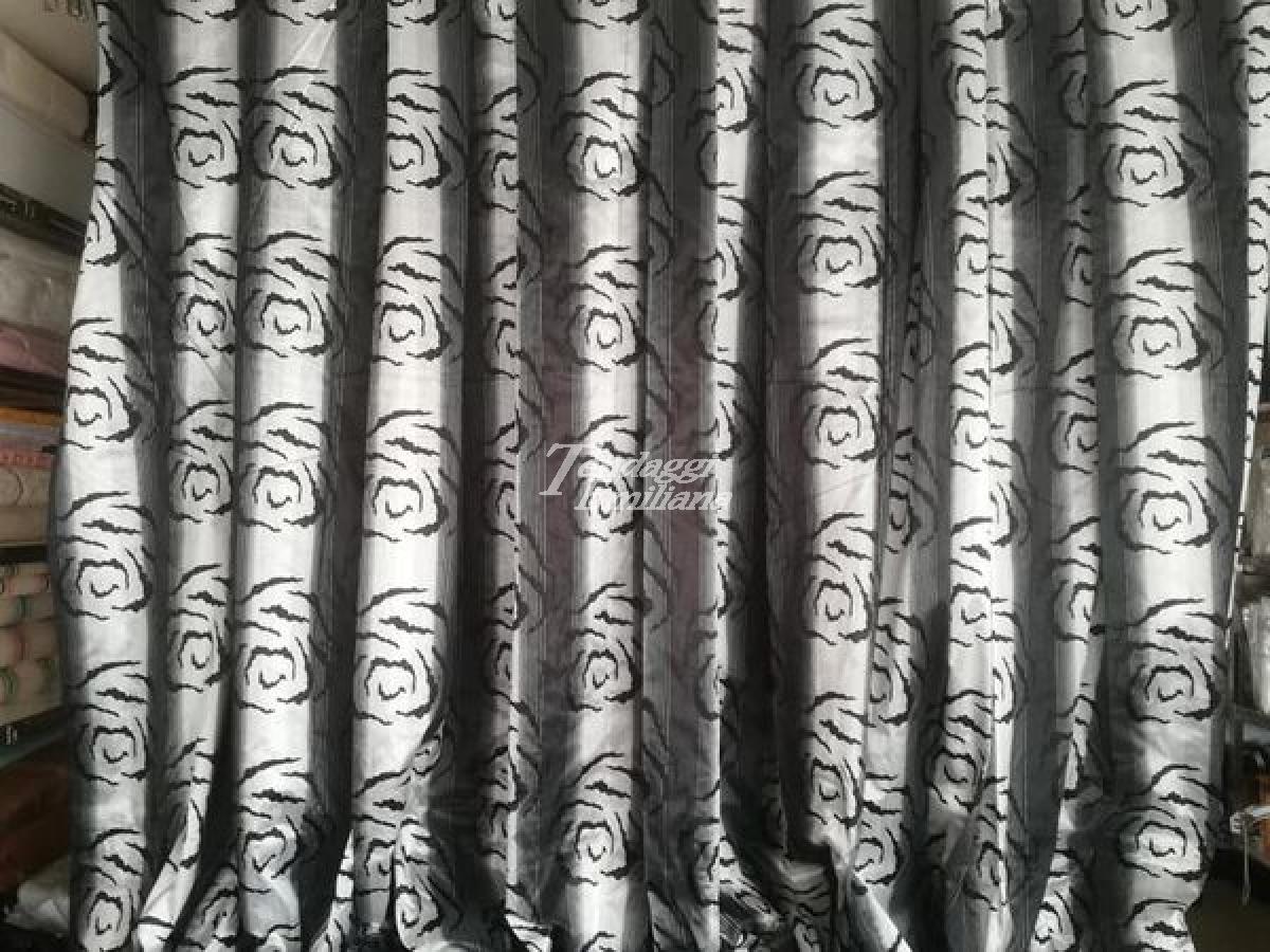 Tessuto Black and white shantung tubico